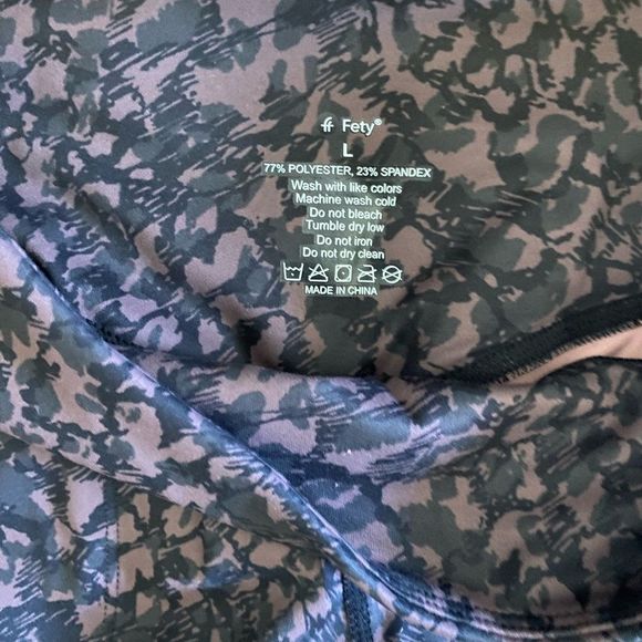 In great condition, Fety leggings, Size LARGE, Brown and black splash detail - Picture 3 of 8